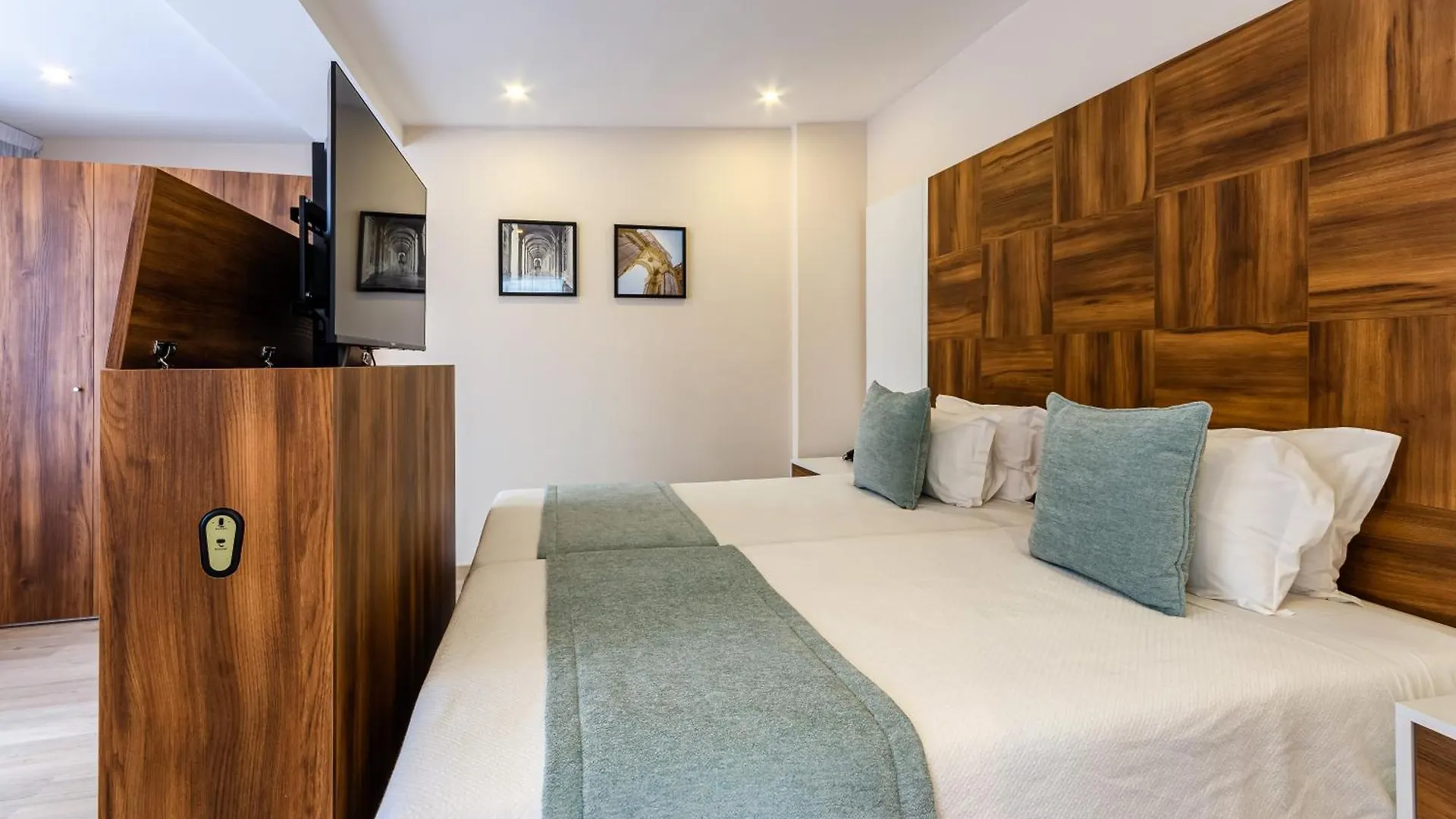 Hotel Avenida Park Lisboa 3*,